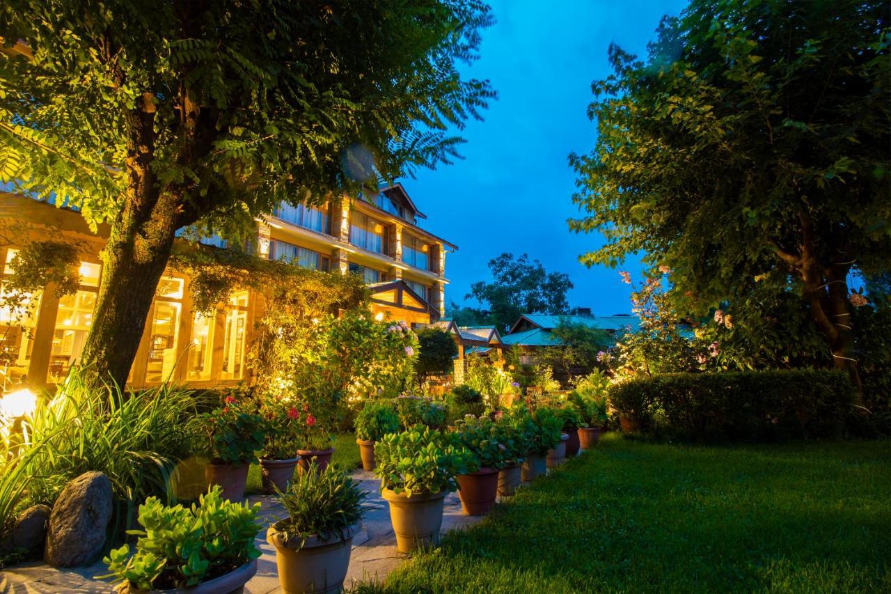Johnson Lodge & Spa Manāli Екстериор снимка