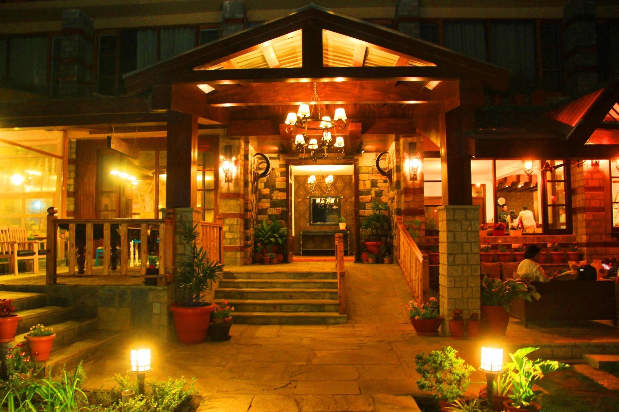 Johnson Lodge & Spa Manāli Екстериор снимка