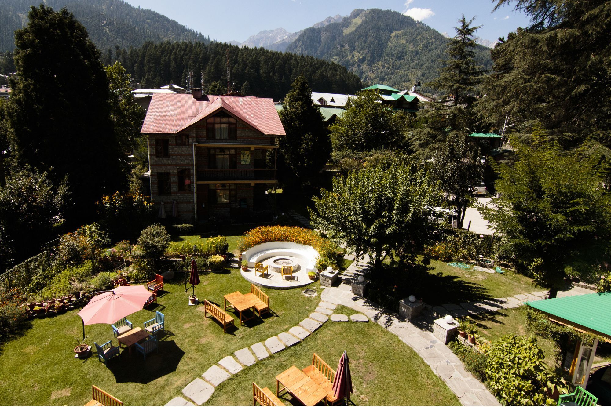 Johnson Lodge & Spa Manāli Екстериор снимка